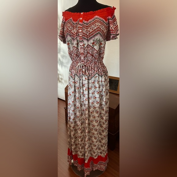 Dresses & Skirts - Off The Shoulder maxi dress  Large